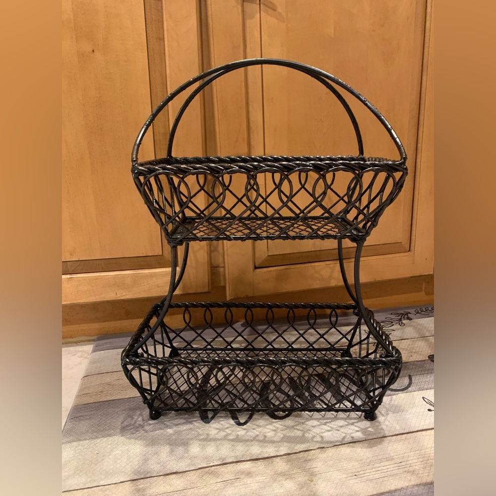 Fruit basket